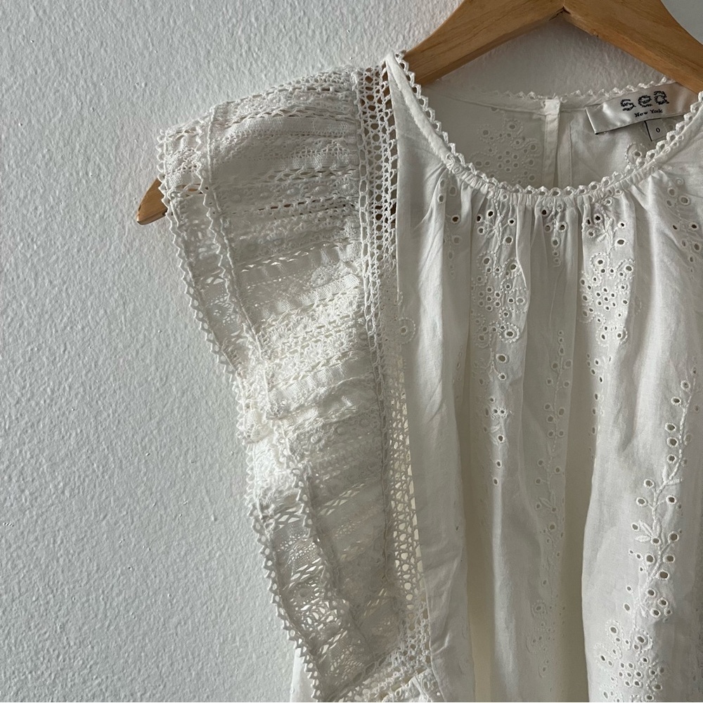 Sea New York Lea Flutter Sleeve Eyelet Lace Guipure Top - Picture 5 of 11
